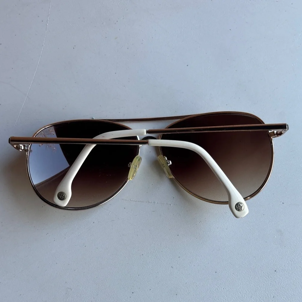 Jessica Simpson metal Gold Aviator Sunglasses with Brown gradient Lenses